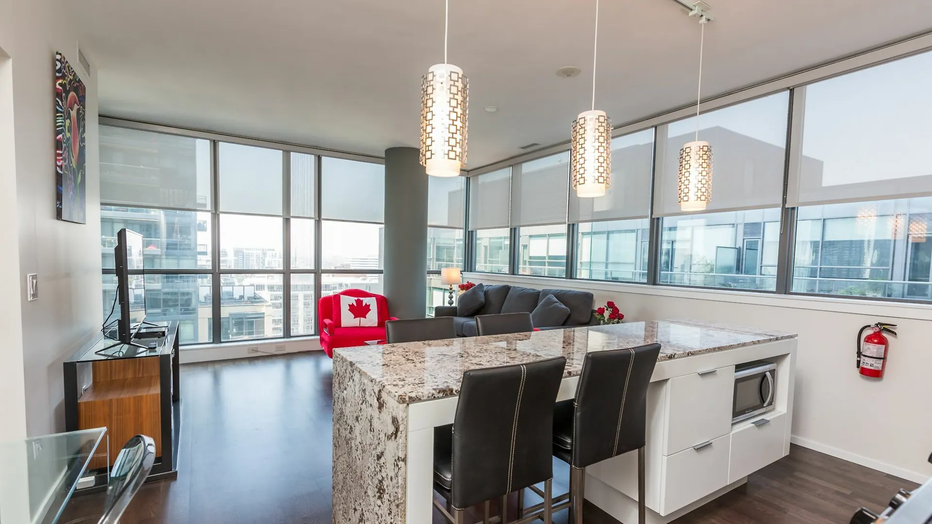 Applewood Suites - King & Spadina Toronto Apartment