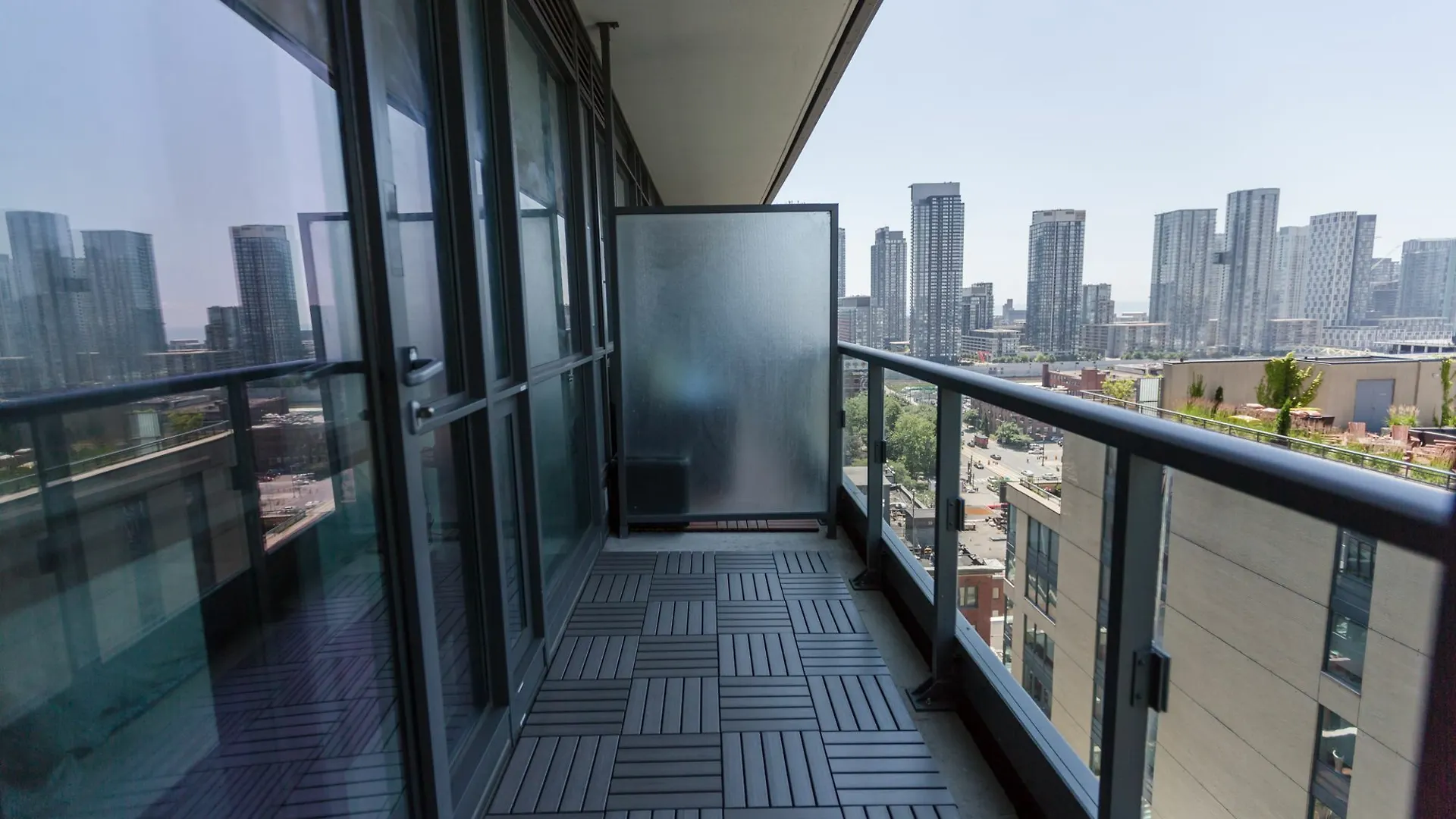 Applewood Suites - King & Spadina Toronto